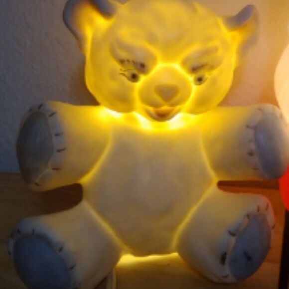 Vintage Teddy Bear Ceramic Lamp Nursery Kitsch Cute Creepy - Picture 2 of 6